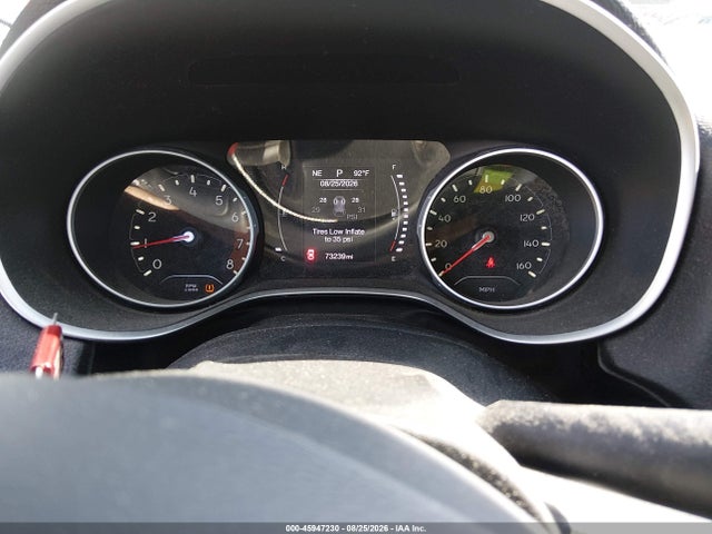 45947230 :رقم المزاد ، 3C4NJDBB7JT180297 vin ، 2018 Jeep Compass Latitude 4x4 مزاد بيع