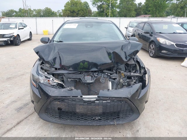45947248 :رقم المزاد ، 5YFEPMAE2NP321201 vin ، 2022 Toyota Corolla Le مزاد بيع