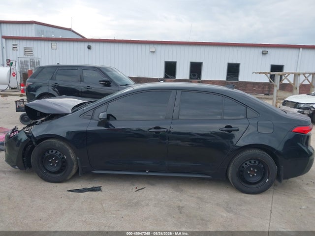 45947248 :رقم المزاد ، 5YFEPMAE2NP321201 vin ، 2022 Toyota Corolla Le مزاد بيع