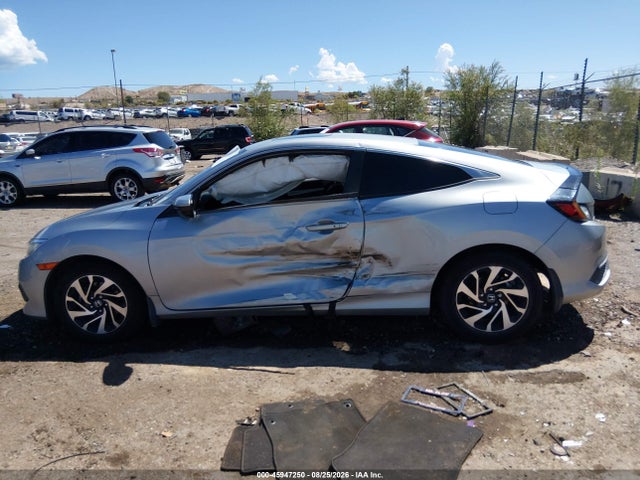 Honda Civic Lx-p 2017 2HGFC4B03HH310786 Image 14