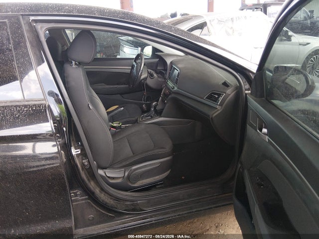2018 Hyundai Elantra Value Edition მანქანა იყიდება აუქციონზე, vin: 5NPD84LFXJH348572, აუქციონის ნომერი: 45947272