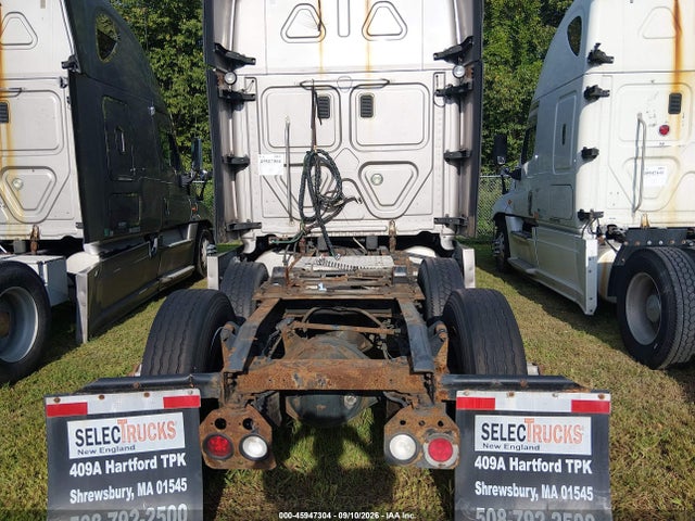 2013 Freightliner Cascadia 125 მანქანა იყიდება აუქციონზე, vin: 1FUJGLDR4DSBV3397, აუქციონის ნომერი: 45947304