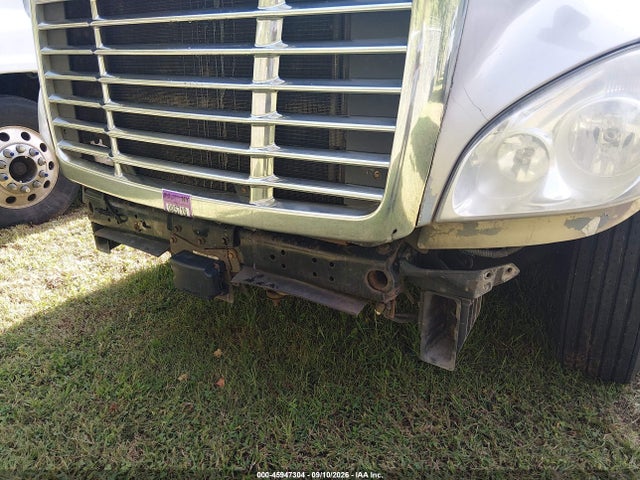 2013 Freightliner Cascadia 125 მანქანა იყიდება აუქციონზე, vin: 1FUJGLDR4DSBV3397, აუქციონის ნომერი: 45947304