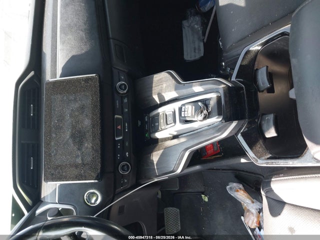 Продаж на аукціоні авто 2018 Honda Clarity Plug-in Hybrid Touring, vin: JHMZC5F32JC015692, номер лоту: 45947318