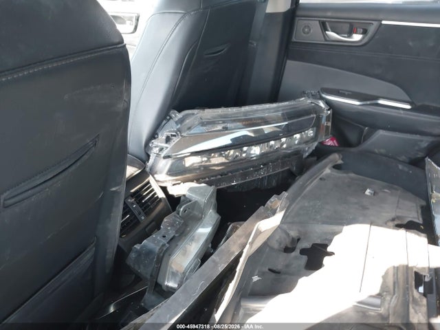 Продаж на аукціоні авто 2018 Honda Clarity Plug-in Hybrid Touring, vin: JHMZC5F32JC015692, номер лоту: 45947318