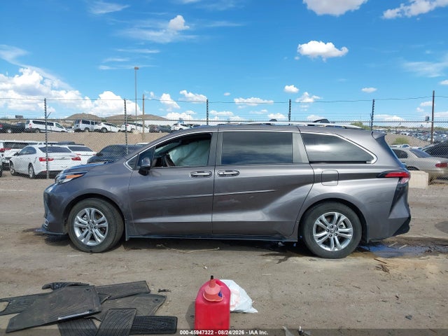 Продаж на аукціоні авто 2023 Toyota Sienna Platinum, vin: 5TDESKFC9PS102692, номер лоту: 45947322