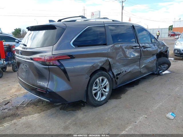 Продаж на аукціоні авто 2023 Toyota Sienna Platinum, vin: 5TDESKFC9PS102692, номер лоту: 45947322