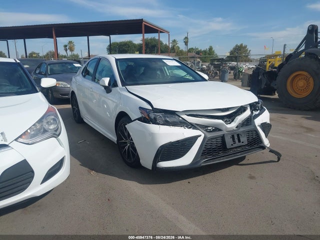 2024 Toyota Camry Se მანქანა იყიდება აუქციონზე, vin: 4T1G11AK7RU891858, აუქციონის ნომერი: 45947376