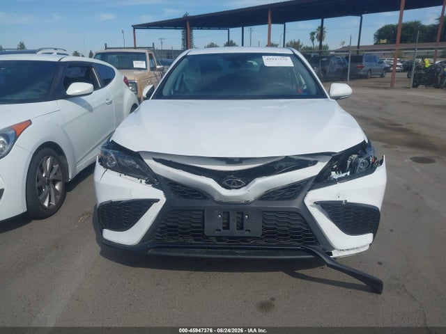 2024 Toyota Camry Se მანქანა იყიდება აუქციონზე, vin: 4T1G11AK7RU891858, აუქციონის ნომერი: 45947376