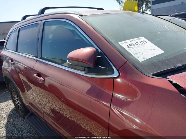 Toyota Highlander Se 2017 5TDKZRFH3HS524414 Image 13