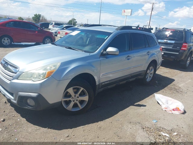 Subaru Outback 2.5i Premium 2014 4S4BRCCC3E3284537 Image 2