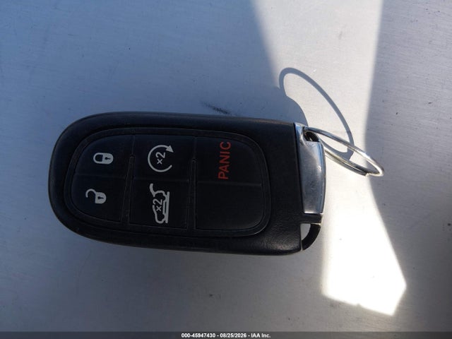 2019 Jeep Cherokee Limited 4x4 მანქანა იყიდება აუქციონზე, vin: 1C4PJMDNXKD178857, აუქციონის ნომერი: 45947430