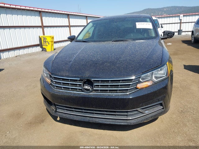 1VWLA7A37KC004718 Volkswagen Passat 2.0t Wolfsburg Edition