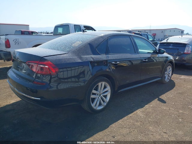 1VWLA7A37KC004718 Volkswagen Passat 2.0t Wolfsburg Edition