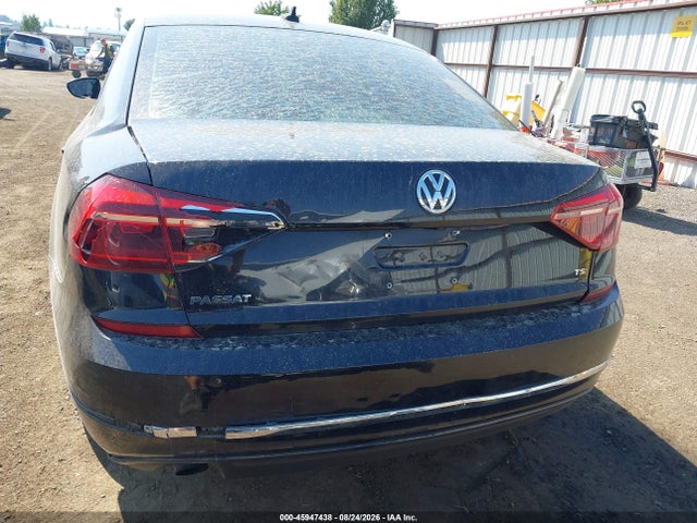 1VWLA7A37KC004718 Volkswagen Passat 2.0t Wolfsburg Edition