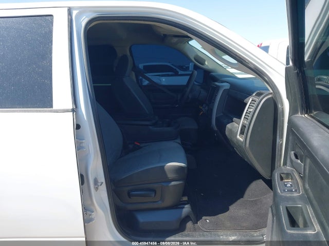 Продаж на аукціоні авто 2022 Ram 1500 Classic Tradesman  4x4 5'7 Box, vin: 3C6RR7KG5NG259433, номер лоту: 45947456