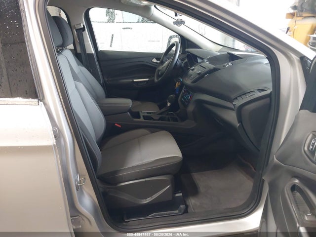 Продаж на аукціоні авто 2017 Ford Escape Se, vin: 1FMCU9GD1HUA69830, номер лоту: 45947467