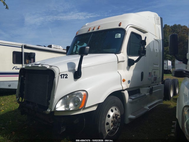 2015 Freightliner Cascadia 125 მანქანა იყიდება აუქციონზე, vin: 1FUJGLDV5FLGF1016, აუქციონის ნომერი: 45947478