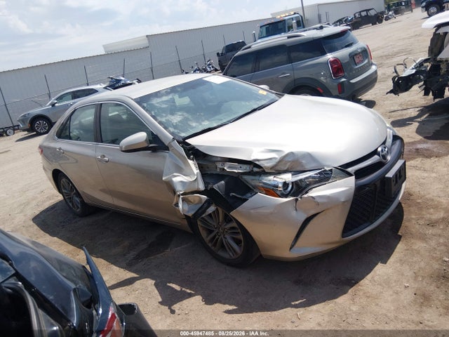 45947485 :رقم المزاد ، 4T1BF1FK1HU651806 vin ، 2017 Toyota Camry Se مزاد بيع