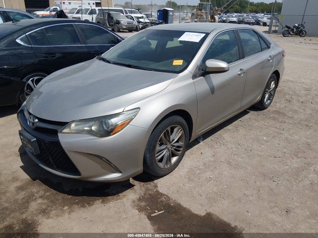 45947485 :رقم المزاد ، 4T1BF1FK1HU651806 vin ، 2017 Toyota Camry Se مزاد بيع