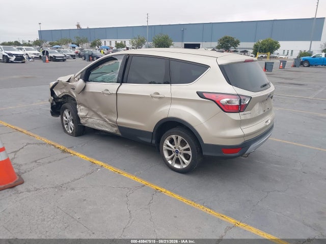Ford ESCAPE SE 2017 1FMCU0GDXHUC27061 Image 3