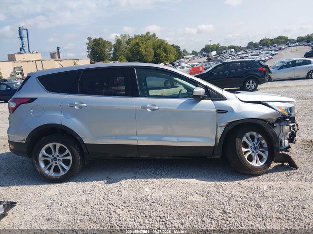 Продаж на аукціоні авто 2017 Ford Escape Se, vin: 1FMCU0GD1HUB87467, номер лоту: 45947561