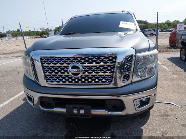 45947580 :رقم المزاد ، 1N6AA1E69HN574189 vin ، 2017 Nissan Titan Sv مزاد بيع
