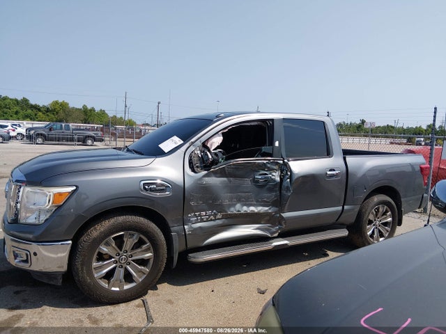 45947580 :رقم المزاد ، 1N6AA1E69HN574189 vin ، 2017 Nissan Titan Sv مزاد بيع
