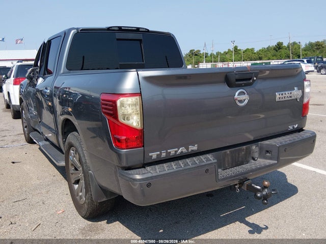 45947580 :رقم المزاد ، 1N6AA1E69HN574189 vin ، 2017 Nissan Titan Sv مزاد بيع