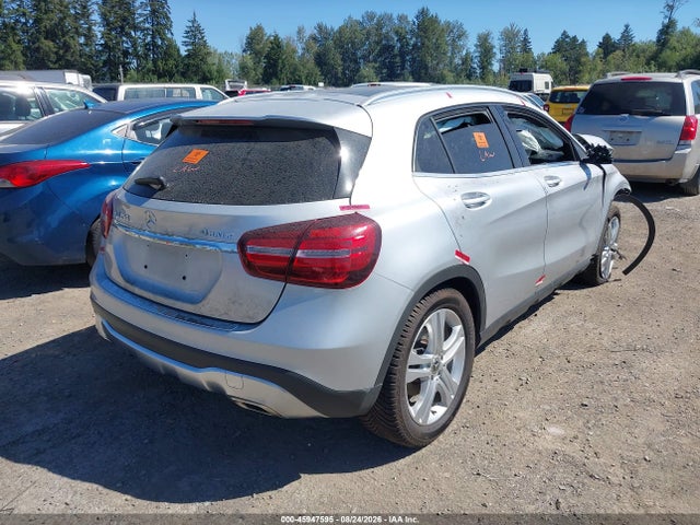 WDCTG4GB4LU027832 Mercedes-Benz Gla 250 4matic