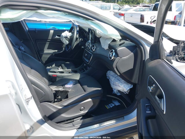 WDCTG4GB4LU027832 Mercedes-Benz Gla 250 4matic