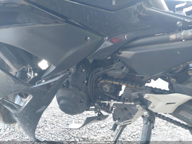Kawasaki Ex650 F 2017 JKAEXEK17HDA05430 Image 9