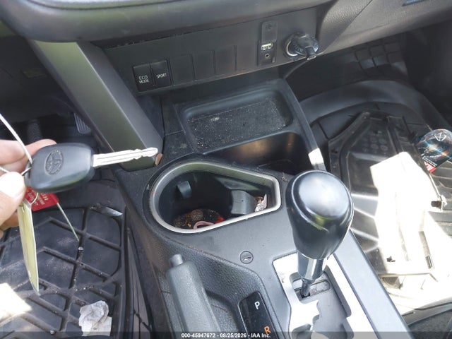 Toyota Rav4 Xle 2016 2T3WFREV6GW296102 Image 11