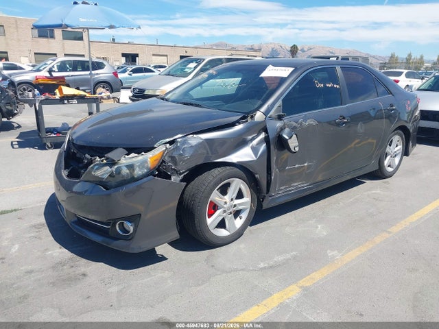 Toyota CAMRY SE 2014 4T1BF1FKXEU806395 Image 2
