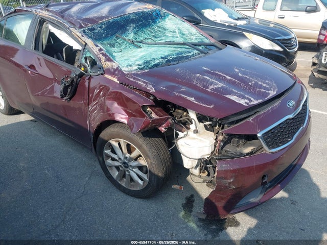 45947704 :رقم المزاد ، 3KPFL4A72HE116372 vin ، 2017 Kia Forte Lx مزاد بيع