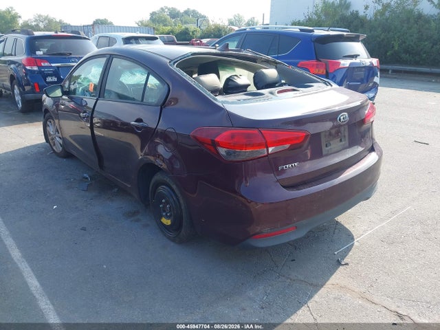 45947704 :رقم المزاد ، 3KPFL4A72HE116372 vin ، 2017 Kia Forte Lx مزاد بيع