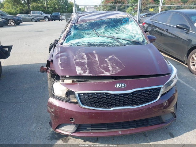 45947704 :رقم المزاد ، 3KPFL4A72HE116372 vin ، 2017 Kia Forte Lx مزاد بيع
