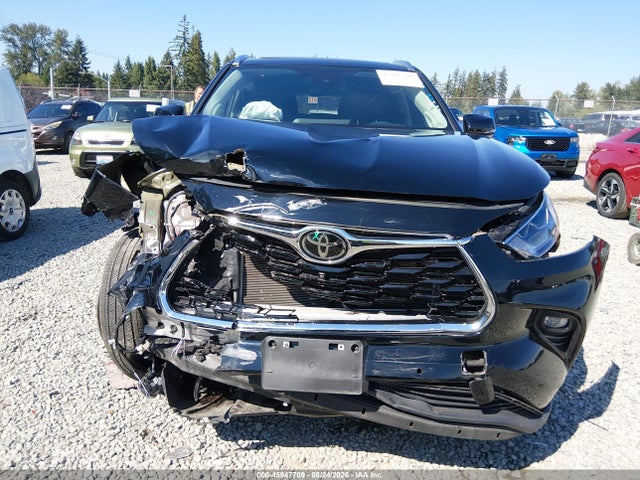 Toyota Highlander Platinum 2023 5TDKDRBH7PS518604 Image 13