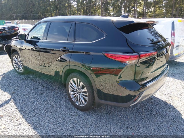 Toyota Highlander Platinum 2023 5TDKDRBH7PS518604 Image 3