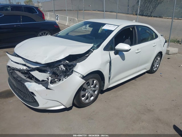 JTDEPMAE1MJ155658 Toyota COROLLA LE