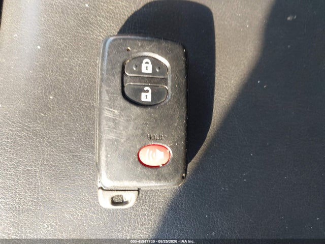Продаж на аукціоні авто 2016 Toyota Prius V Four, vin: JTDZN3EU5GJ054887, номер лоту: 45947739