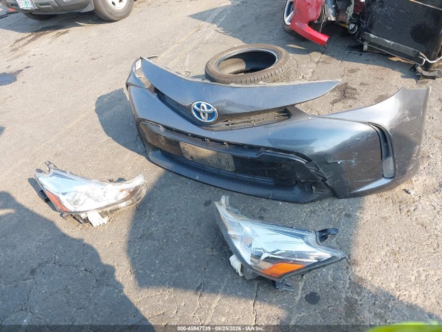 Продаж на аукціоні авто 2016 Toyota Prius V Four, vin: JTDZN3EU5GJ054887, номер лоту: 45947739