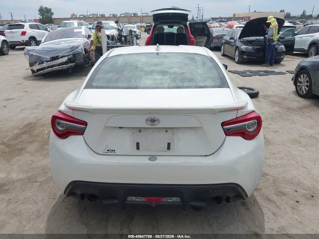 Toyota 86 2017 JF1ZNAA11H8704927 Image 16