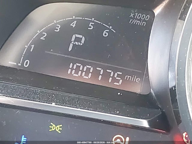 45947769 :رقم المزاد ، 3MYDLBYV6HY185288 vin ، 2017 Toyota Yaris Ia مزاد بيع