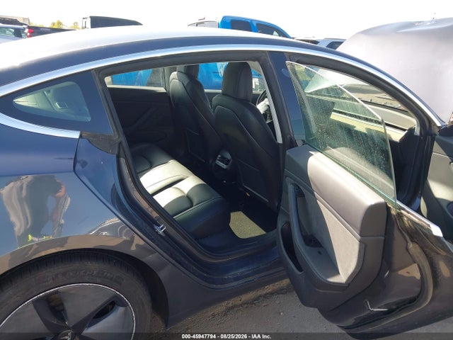 Продаж на аукціоні авто 2019 Tesla Model 3 Long Range/performance, vin: 5YJ3E1EB3KF361578, номер лоту: 45947794