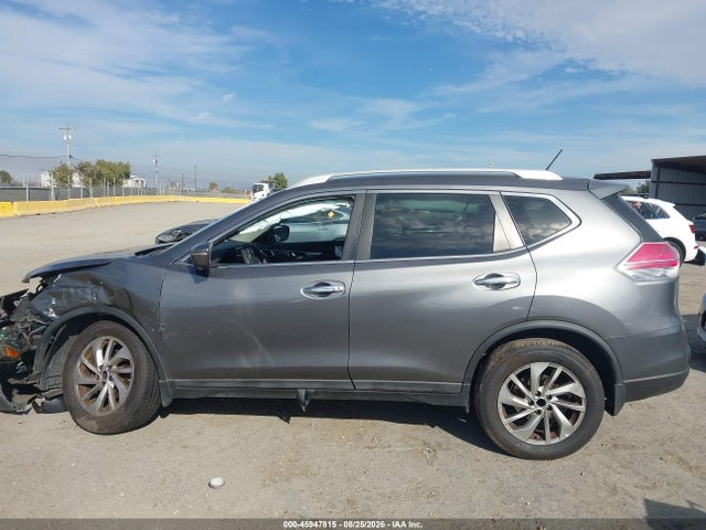 Продажа на аукционе авто 2015 Nissan Rogue Sl, vin: 5N1AT2MT8FC771028, номер лота: 45947815