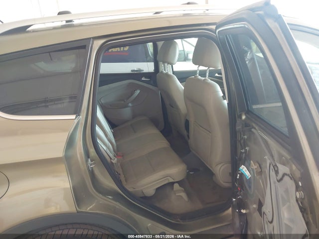 45947833 :رقم المزاد ، 1FMCU9J93EUB46746 vin ، 2014 Ford Escape Titanium مزاد بيع