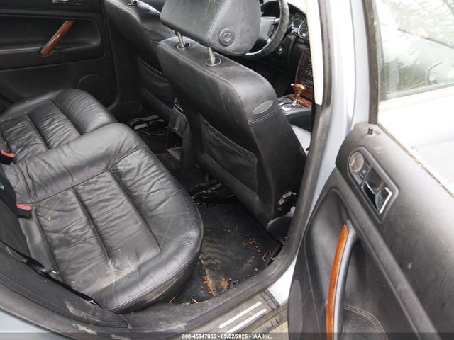 45947836 :رقم المزاد ، WVWYH63B23E015747 vin ، 2003 Volkswagen Passat Glx مزاد بيع