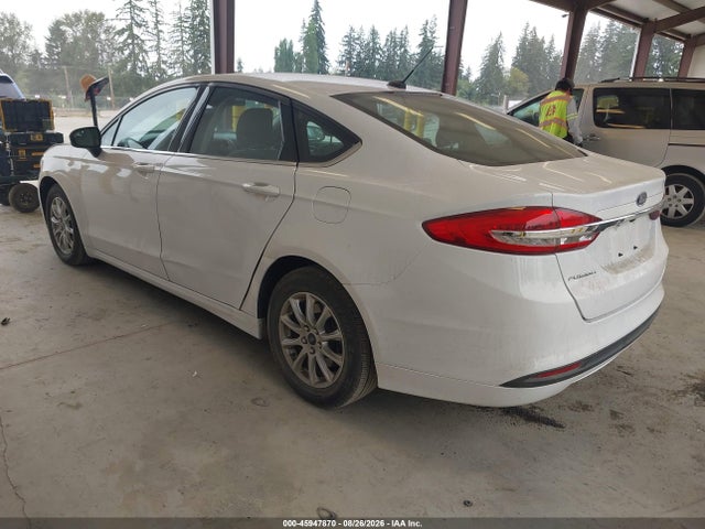 45947870 :رقم المزاد ، 3FA6P0G72JR271027 vin ، 2018 Ford Fusion S مزاد بيع