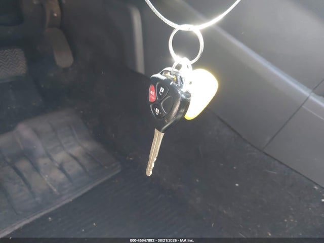 2010 Toyota Matrix S მანქანა იყიდება აუქციონზე, vin: 2T1KE4EE2AC041050, აუქციონის ნომერი: 45947882
